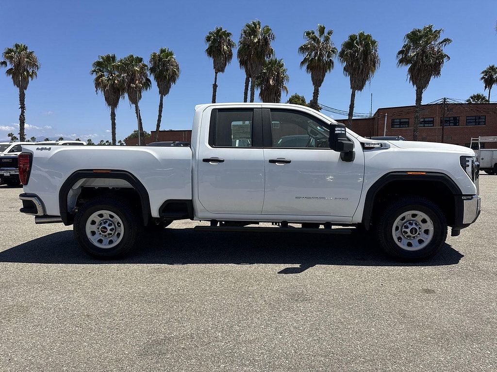 New 2026 GMC Sierra 2500 Pro w/ 1SA Pro Safety Plus Package AWD/4WD image 3