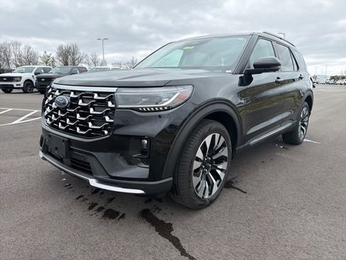 Used 2025 Ford Explorer Platinum w/ LUX Leather Package image 2