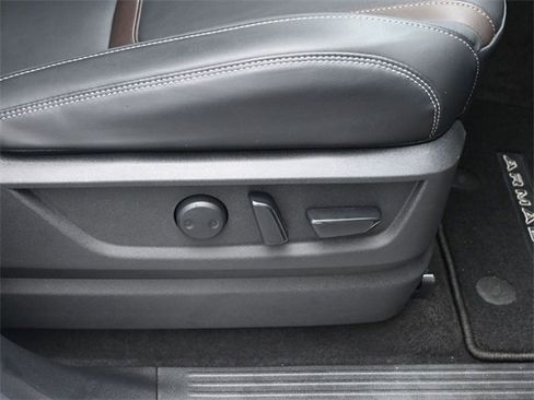 Used 2025 Nissan Armada SL w/ Captain's Chari Seat Package image 41