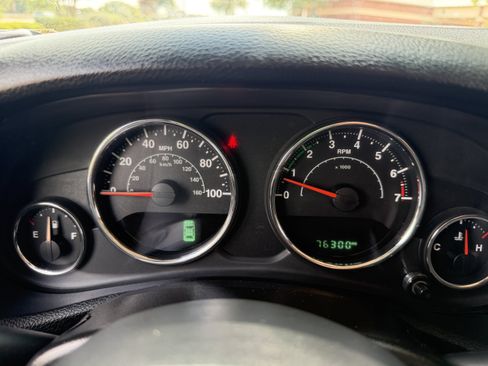 Used 2016 Jeep Wrangler Sport w/ Dual Top Group AWD/4WD image 35