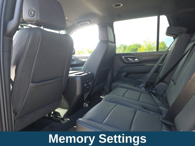 Used 2023 Chevrolet Tahoe LT w/ Luxury Package AWD/4WD image 14