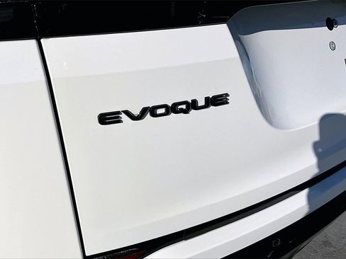 New 2026 Land Rover Range Rover Evoque S image 9
