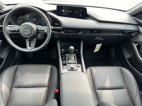 New 2026 MAZDA MAZDA3 Hatchback w/Premium Plus Pkg image 22