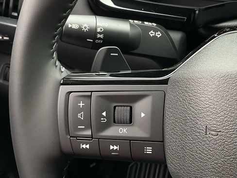 New 2026 Nissan Pathfinder SL FWD image 23