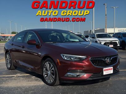 Used 2018 Buick Regal Essence w/ Driver Confidence Package #1