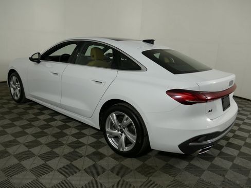 Used 2025 Audi A5 2.0T Premium Plus w/ Premium Plus image 5