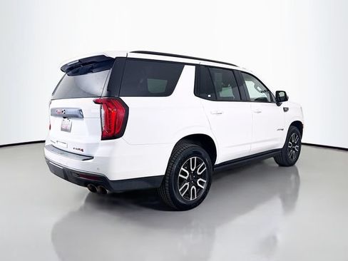 Used 2023 GMC Yukon AT4 w/ AT4 Premium Package AWD/4WD image 8