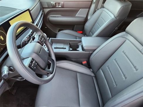Certified 2025 Hyundai Santa Fe Calligraphy image 9