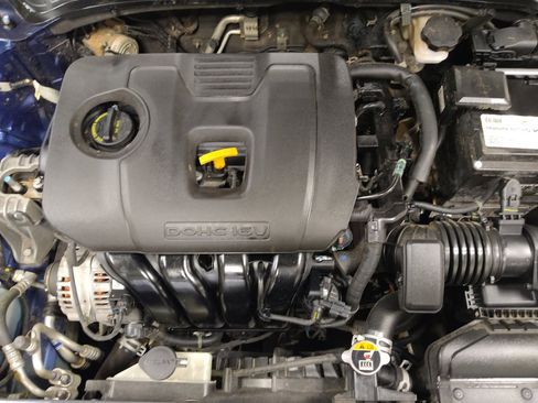 Used 2021 Kia Forte LXS FWD image 30