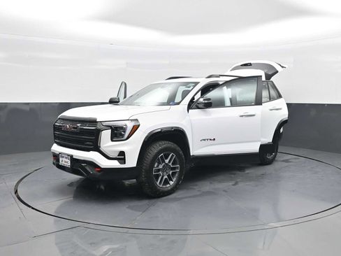New 2026 GMC Terrain AT4 AWD/4WD image 4