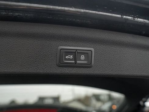 Used 2020 Audi Q3 2.0T Premium Plus w/ Premium Plus Package image 10