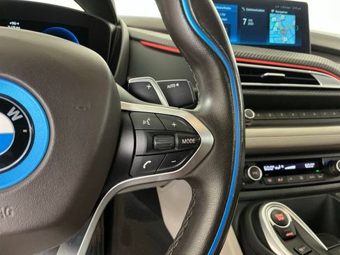 Used 2019 BMW i8 Roadster AWD/4WD image 12