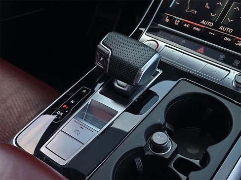 Used 2020 Audi SQ7 Prestige w/ S Sport Package image 26