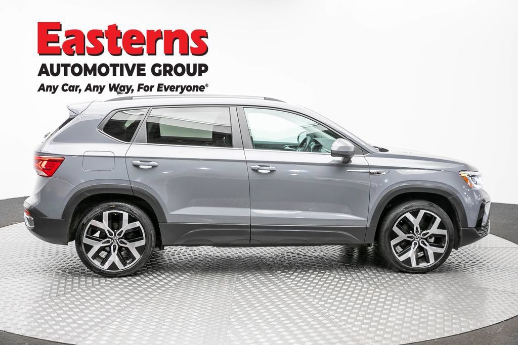 Used 2023 Volkswagen Taos SEL AWD/4WD image 6