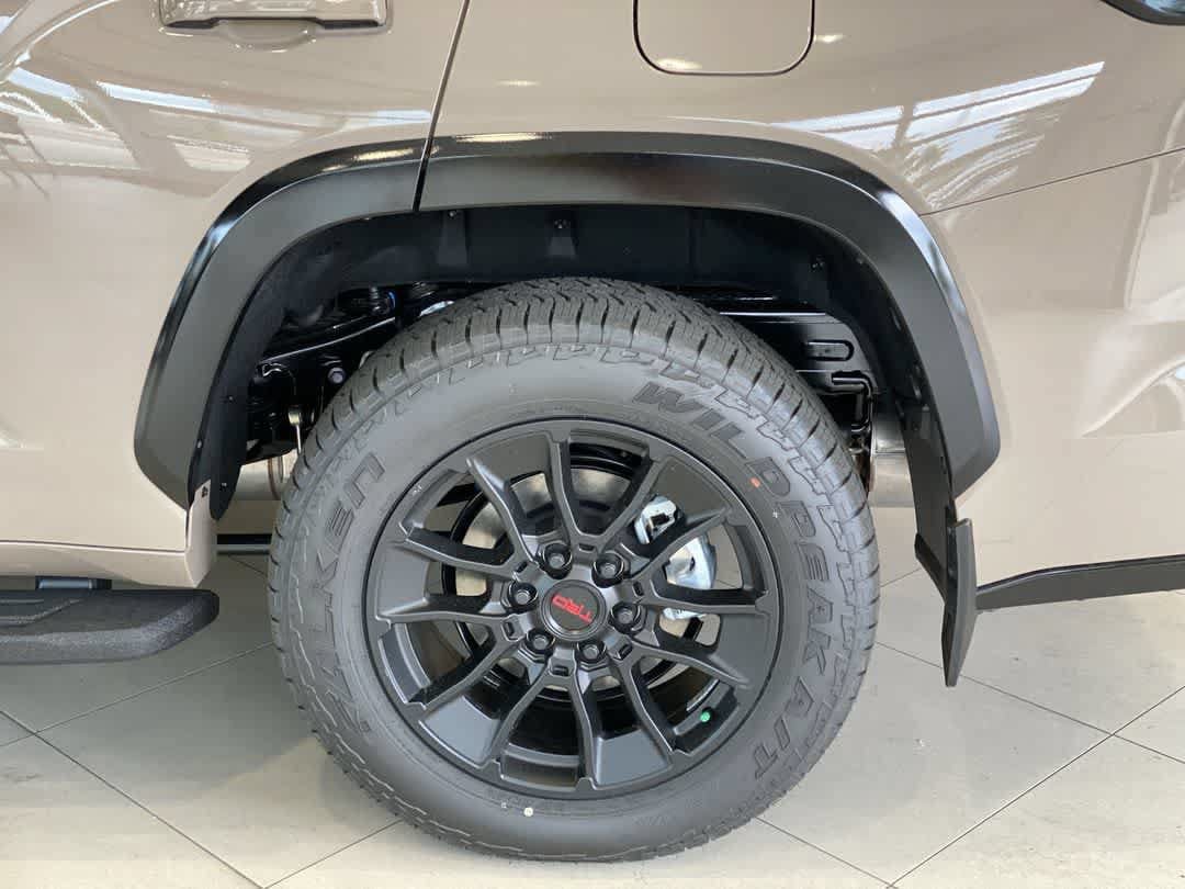 New 2026 Toyota Sequoia Platinum w/ TRD Off-Road Package AWD/4WD image 12