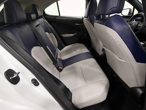 Used 2022 Lexus UX 250h w/ Premium Package AWD/4WD image 18