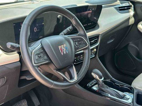 Used 2025 Buick Encore GX Avenir FWD image 12