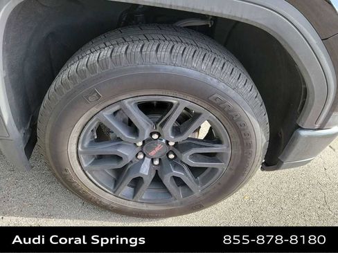 Used 2025 GMC Sierra 1500 Elevation w/ Preferred Package image 14