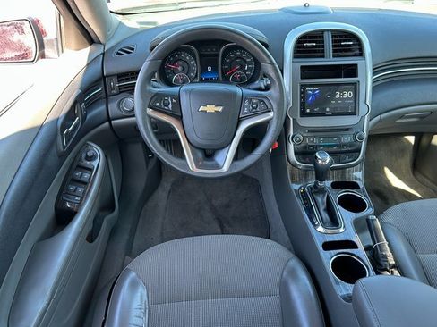 Used 2014 Chevrolet Malibu LT image 25