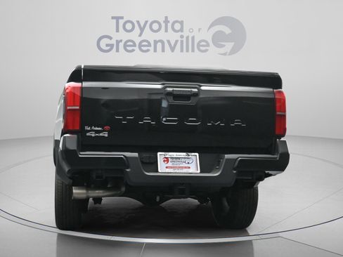 Certified 2024 Toyota Tacoma SR5 AWD/4WD image 12