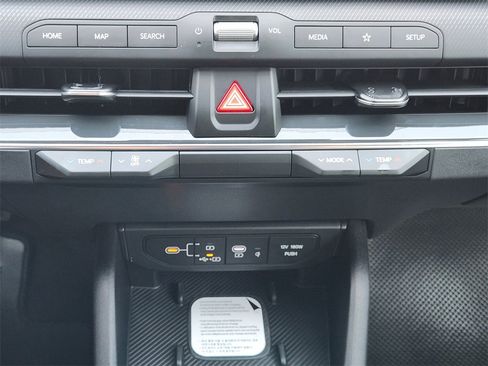 New 2025 Kia K4 GT-Line image 14