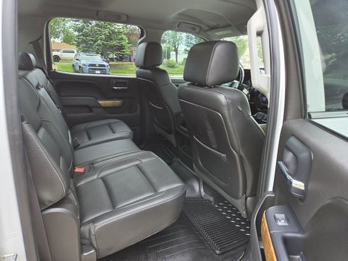 Used 2015 Chevrolet Silverado 1500 LTZ AWD/4WD image 16