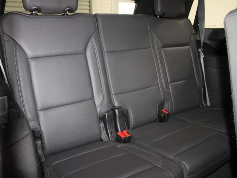 Used 2024 Chevrolet Tahoe LT RWD image 33