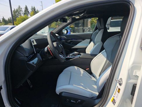 New 2026 BMW M5 w/ Carbon Package image 23