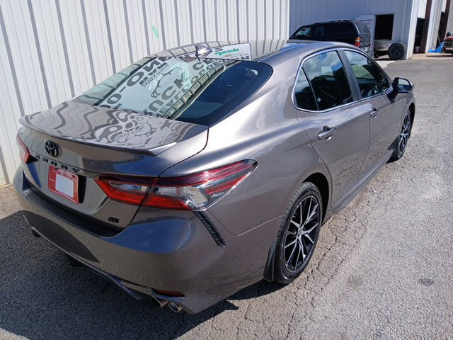 Used 2024 Toyota Camry SE w/ Blackout Package (TMS) FWD image 4