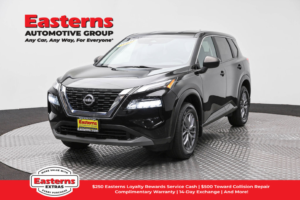 Used 2023 Nissan Rogue S AWD/4WD image 1