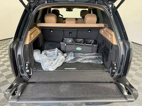 New 2026 Land Rover Range Rover SE AWD/4WD image 16