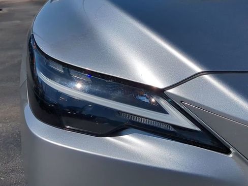 Used 2025 Lexus RX 350h w/ Convenience Package image 10