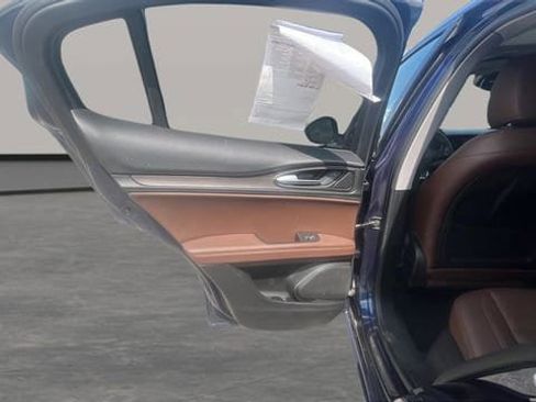 Used 2021 Alfa Romeo Stelvio Ti w/ Nero Edizione image 41