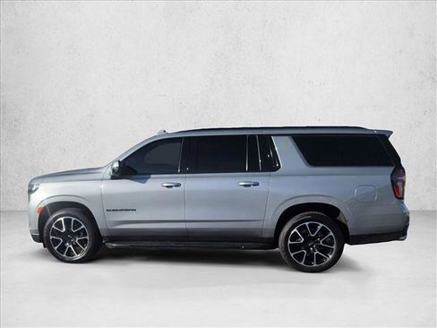 Used 2023 Chevrolet Suburban RST w/ Sport Performance Package image 9