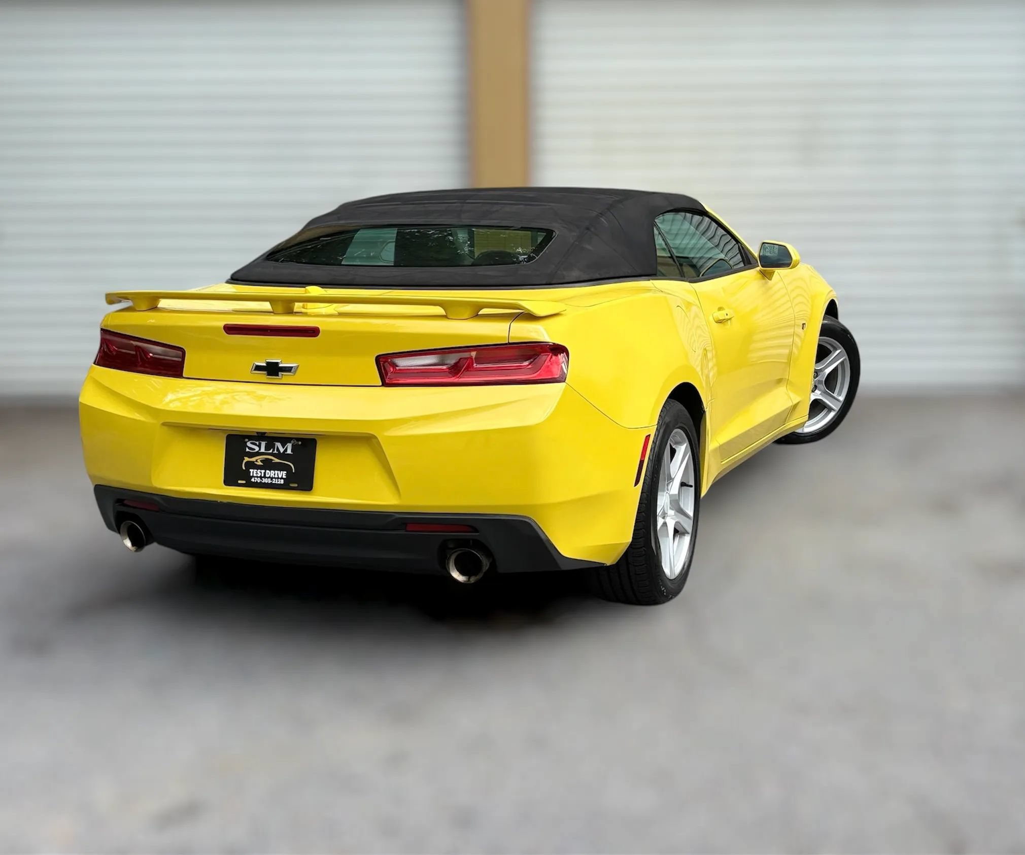 Used 2017 Chevrolet Camaro LT RWD image 11