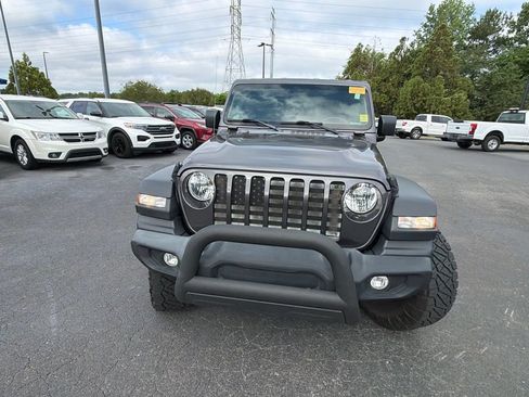 Used 2020 Jeep Gladiator Sport w/ Quick Order Package 24S AWD/4WD image 18