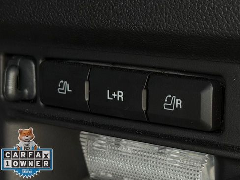 Used 2025 Ford Explorer ST image 32