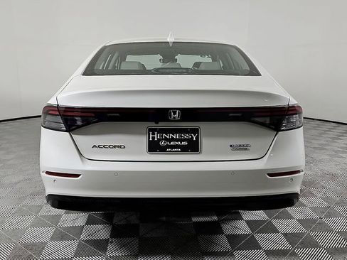 Used 2025 Honda Accord Touring image 5