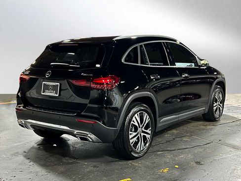 Used 2025 Mercedes-Benz GLA 250 4MATIC image 3
