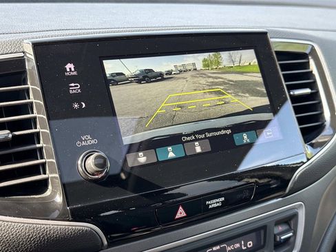 Used 2023 Honda Passport EX-L image 6