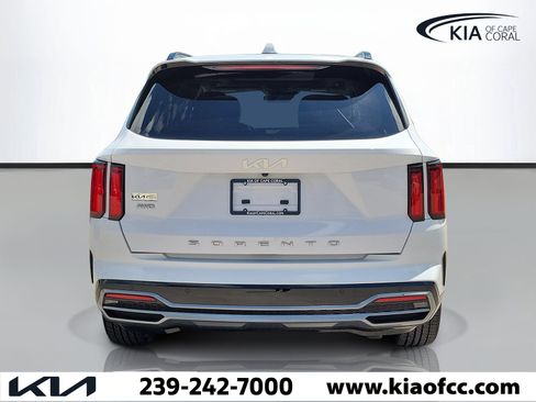 Used 2022 Kia Sorento SX AWD/4WD image 4