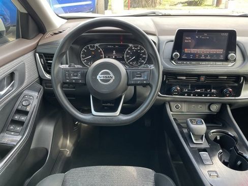 Certified 2021 Nissan Rogue SV image 8