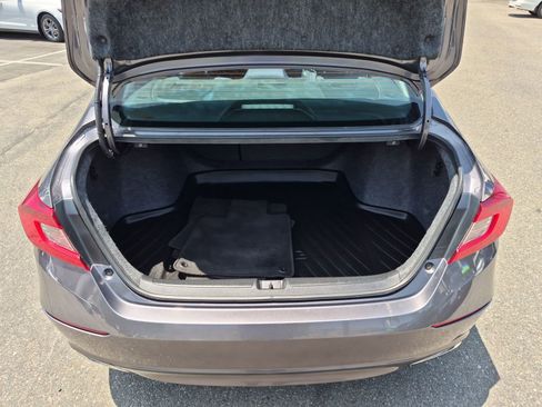 Used 2021 Honda Accord EX image 34