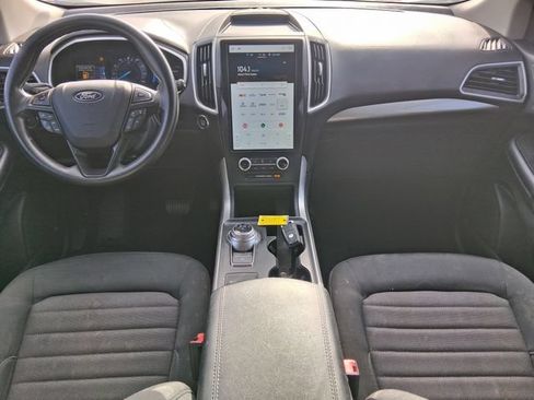 Used 2021 Ford Edge SE FWD image 9
