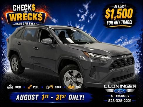 Used 2024 Toyota RAV4 XLE FWD image 1