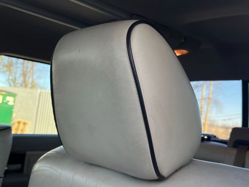 Used 2006 Lincoln Mark LT 4x4 image 23