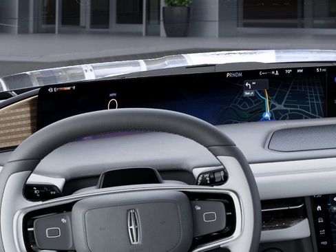 New 2027 Lincoln Navigator Black Label AWD/4WD image 13