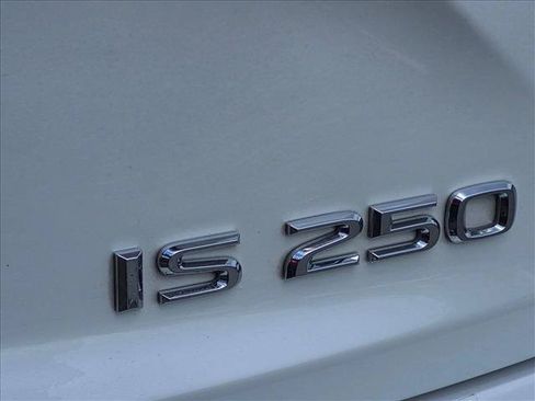 Used 2015 Lexus IS 250 RWD image 17