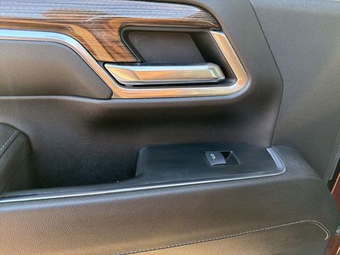 Used 2024 Chevrolet Silverado 2500 LT image 22