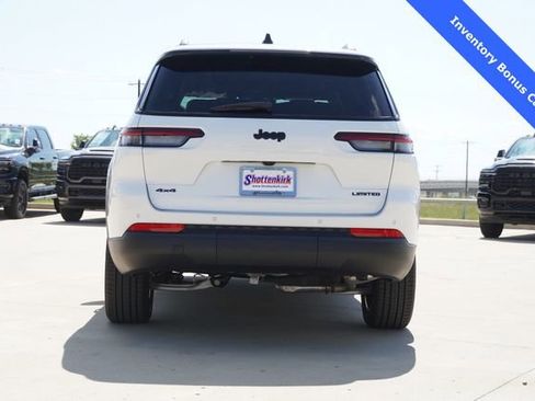 New 2025 Jeep Grand Cherokee L Limited w/ Black Appearance Package AWD/4WD image 7